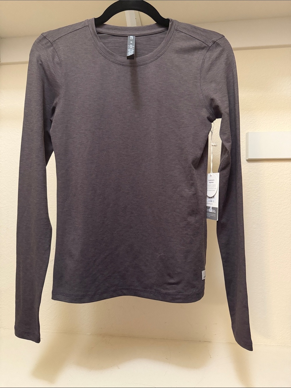 Vuori XS Crewneck Tee in Plum Heather